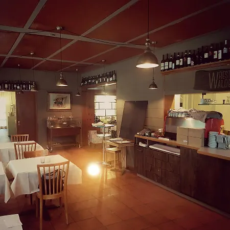 Gasthaus Waldesruh 여관